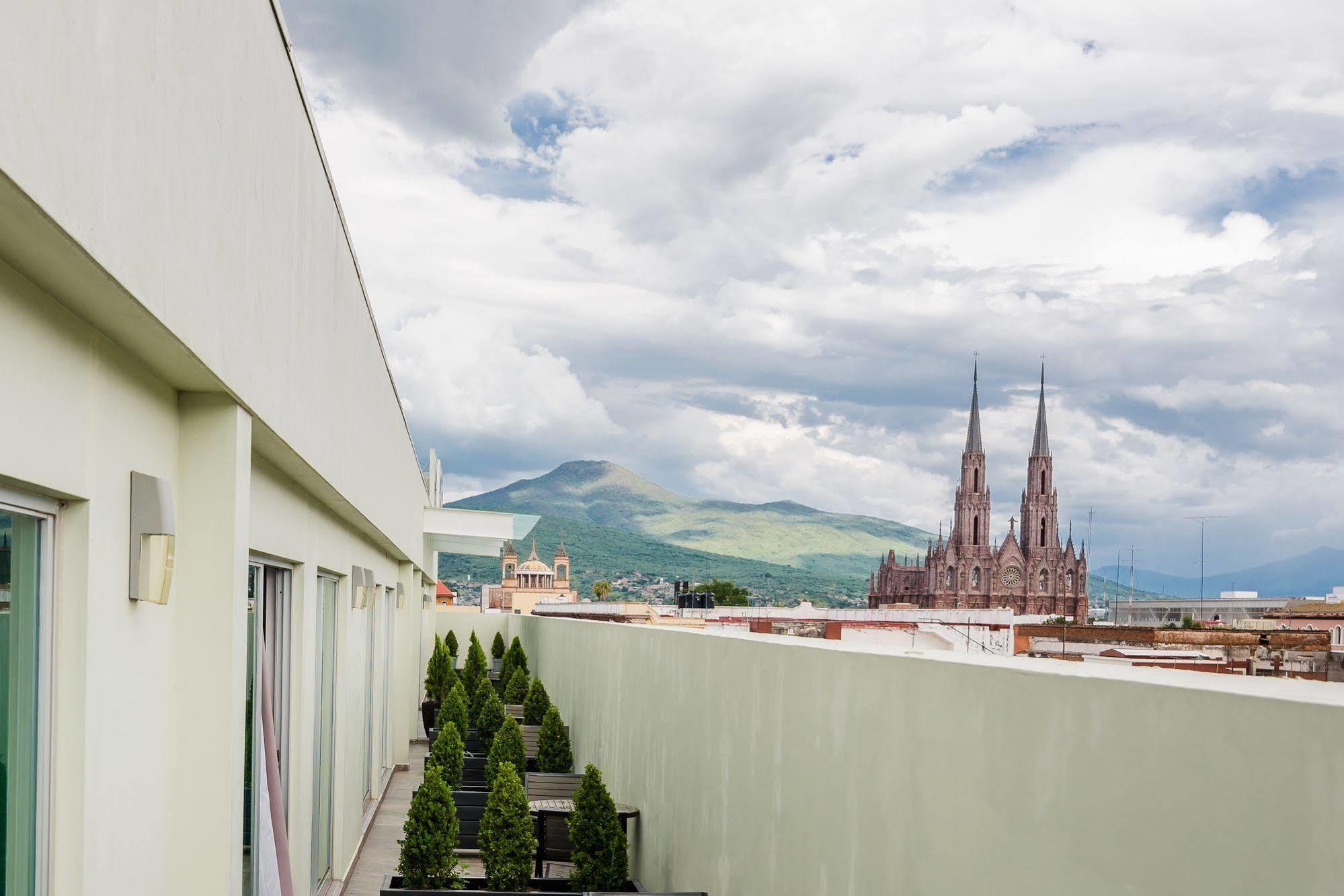 Concept Hotel Самора-де-Идальго Экстерьер фото