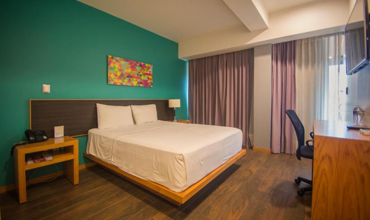 Concept Hotel Самора-де-Идальго Экстерьер фото