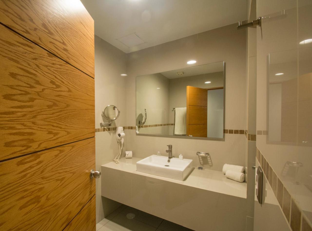 Concept Hotel Самора-де-Идальго Экстерьер фото